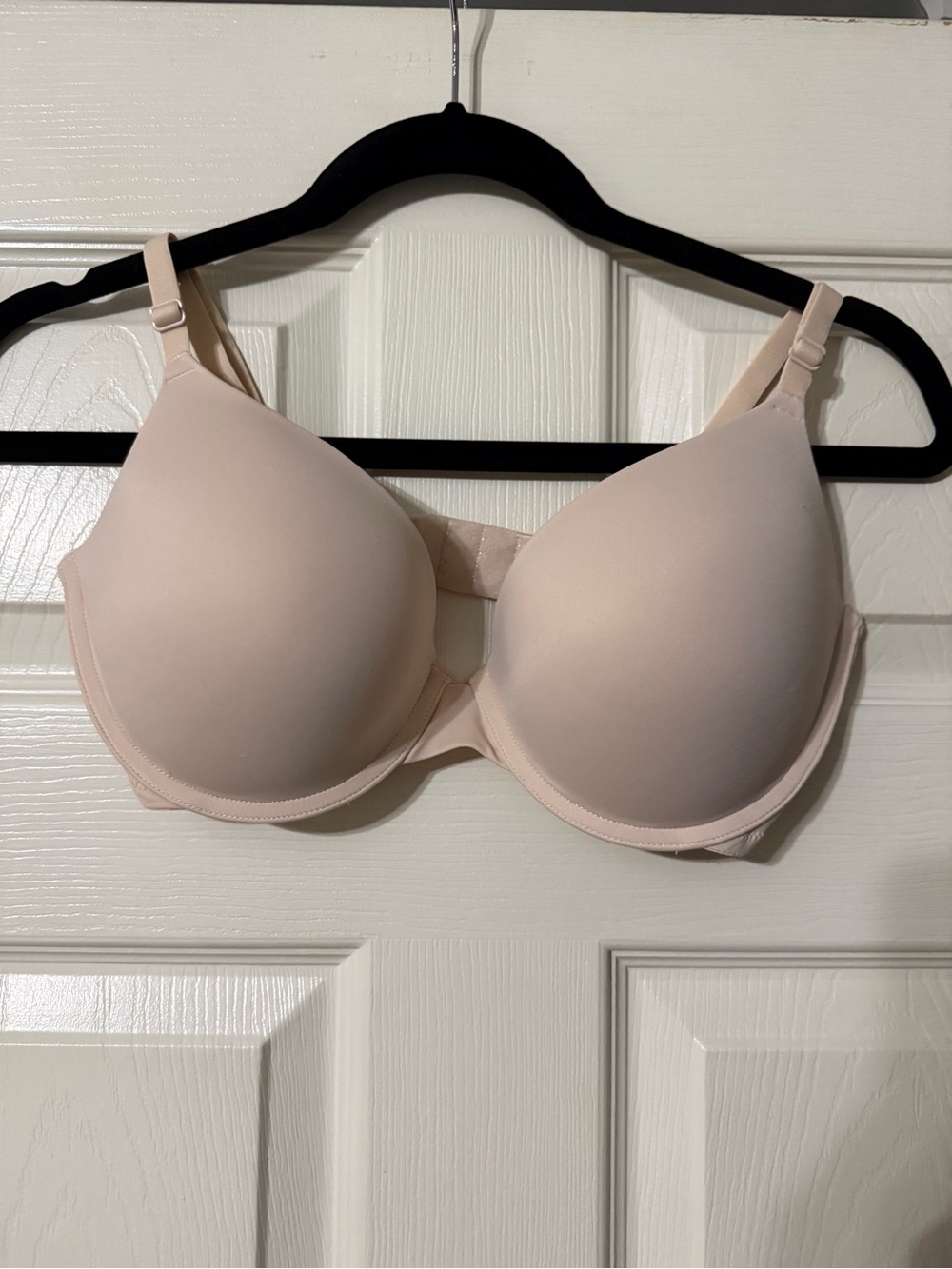 PINK Victoria's Secret Blush Nude Smooth Molded Bra